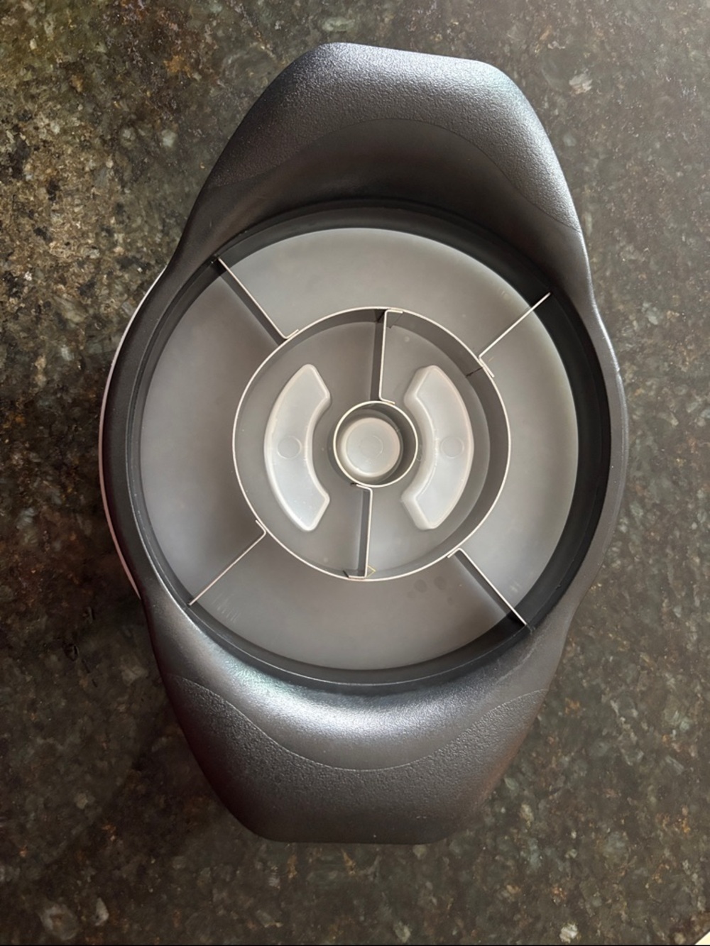Pampered chef pineapple wedger